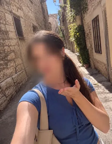 Amara, 26