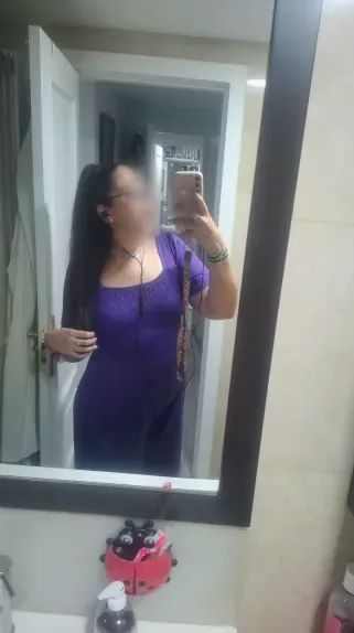 Amelia, 34