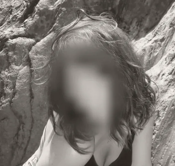 Aoife, 20