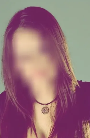 Claire, 31