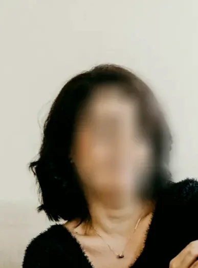 Isobel, 38
