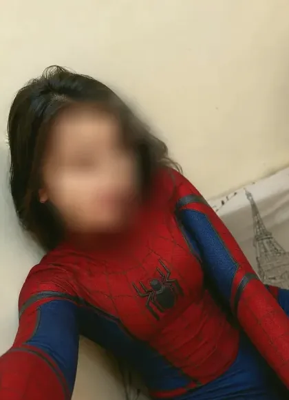 Leanne, 25