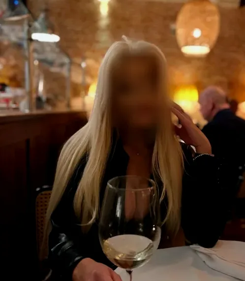 Natalie, 37