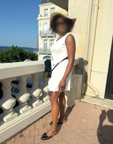 Olivia, 36