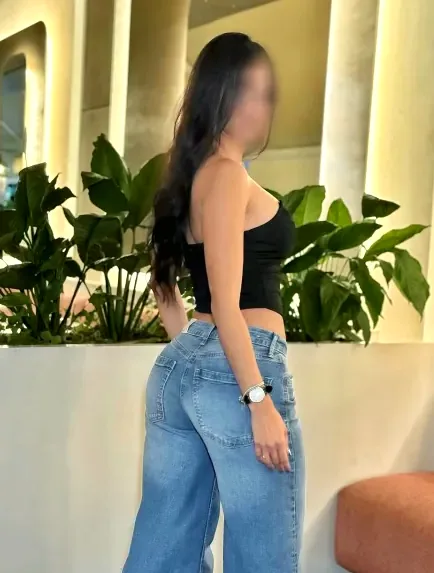 Tiana, 33