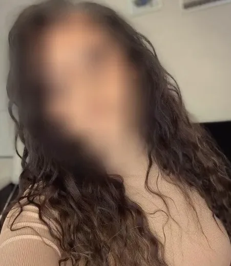 Yasmin, 35